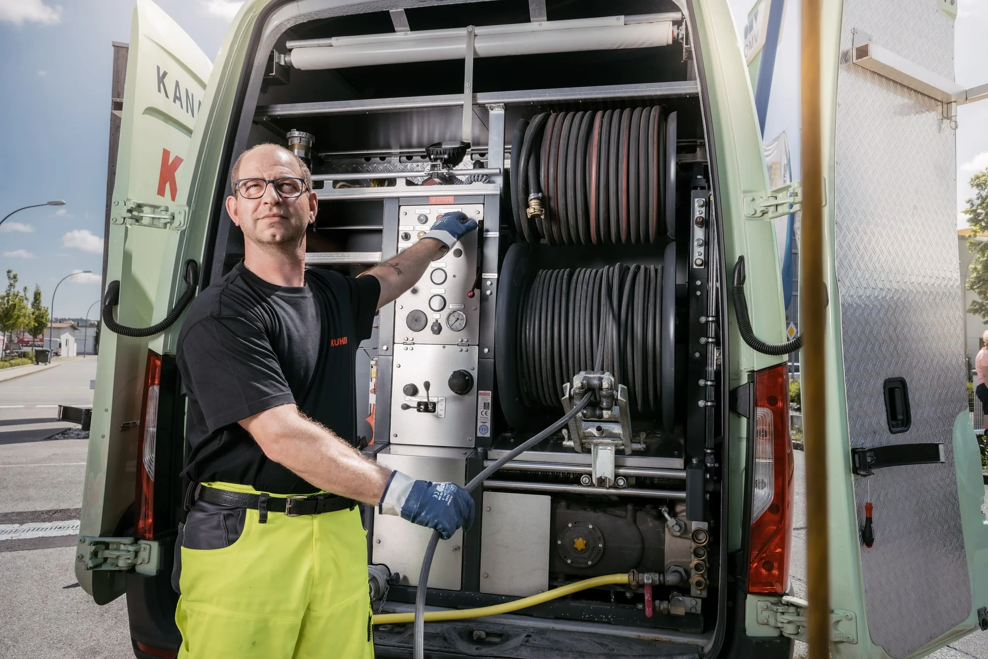 Rohrreinigung bei verstopftem Abfluss